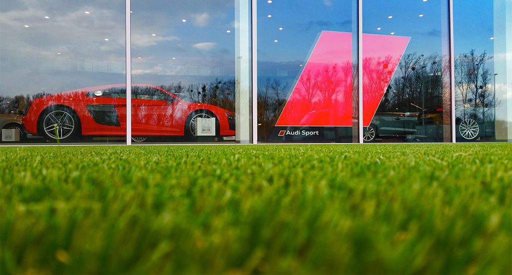 Audi contact centre kunstgras